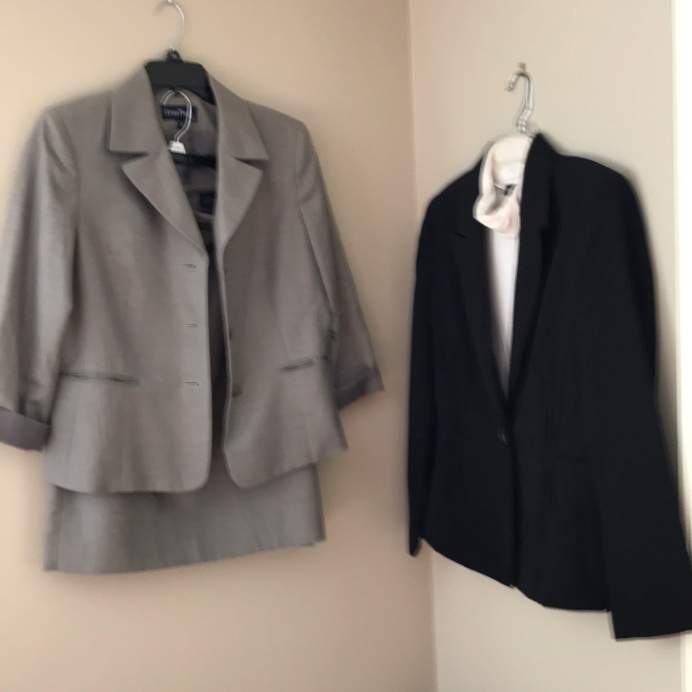 Evan-Picone Suit & LeSuit Black Jacket and Top